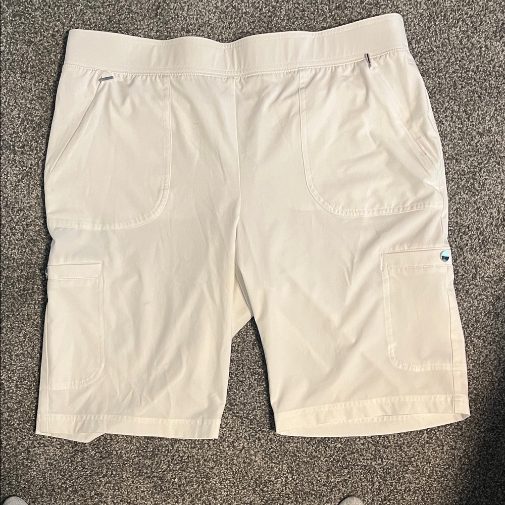 Chico's Elegant Cream Trousers